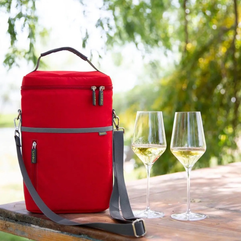 Insulated 2-Bottle Wine Tote in Hibiscus Red